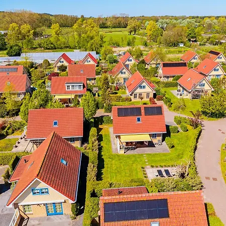 Holiday home De Lepelaer